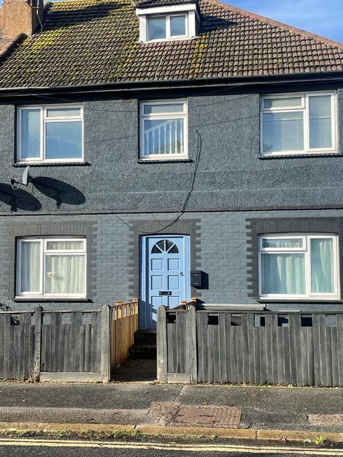 Lovely Spacious Loft Close To Train Station Worthing Exterior foto